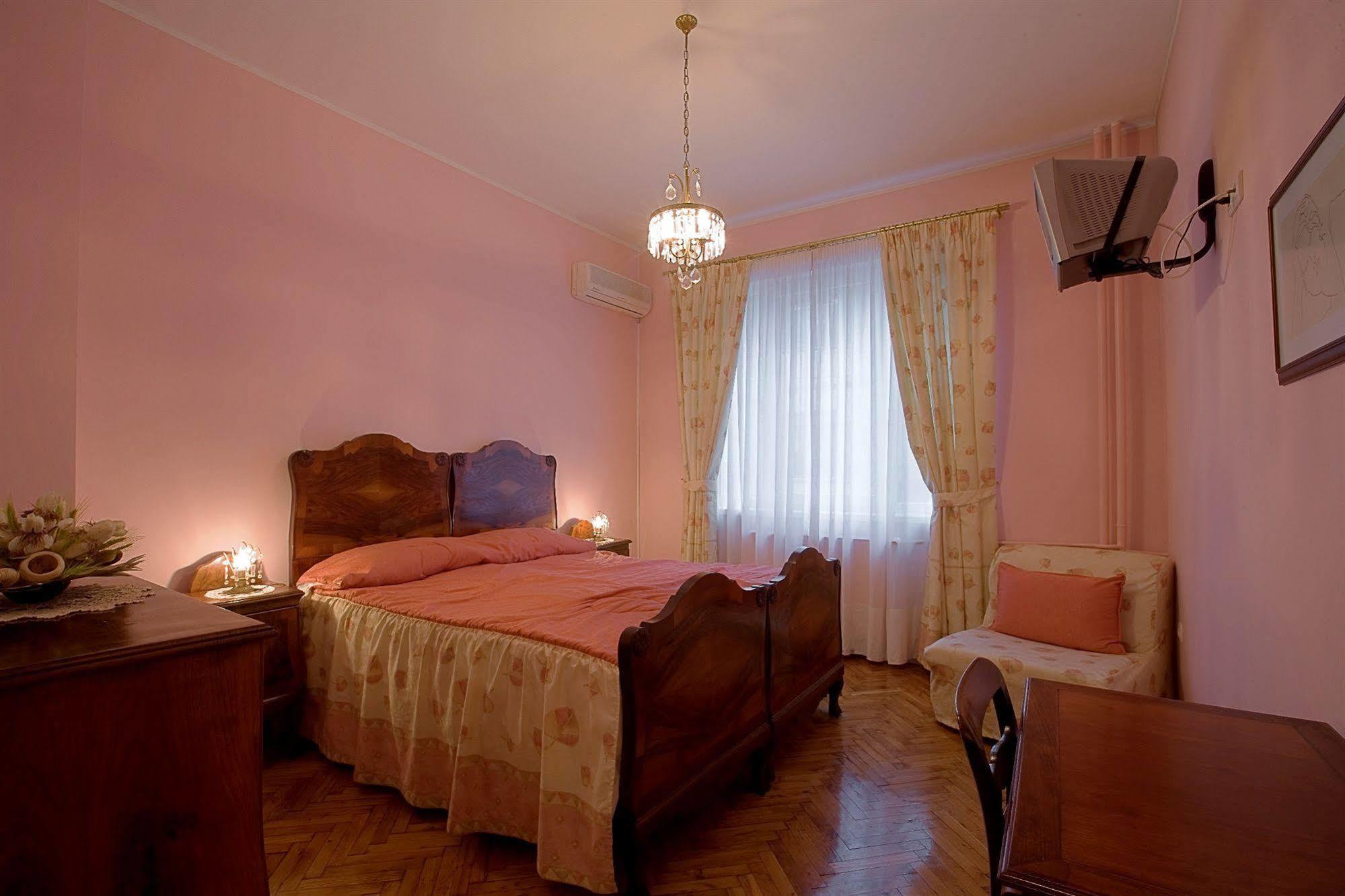 Casa Ferrari Bed & Breakfast Szófia Kültér fotó
